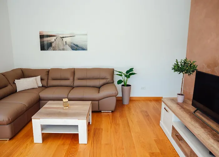 Sea View Apartment For 4